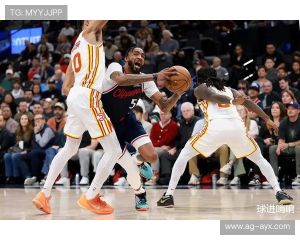 快船比赛中段连连得手保持领先