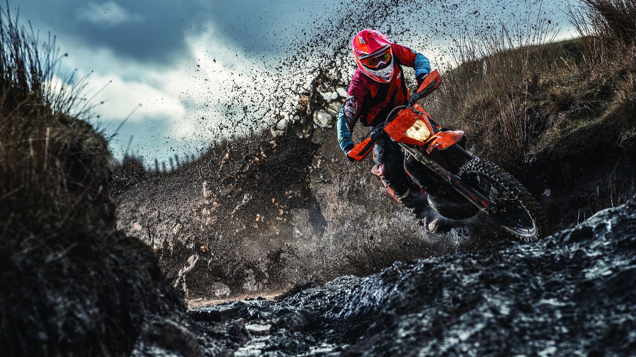 “传感器+视频分析打造实时战术决策辅助系统”